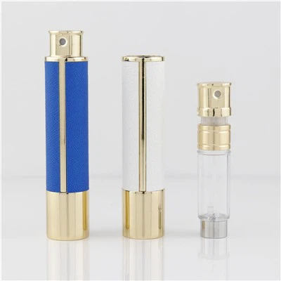 Mala bočica s raspršivačem